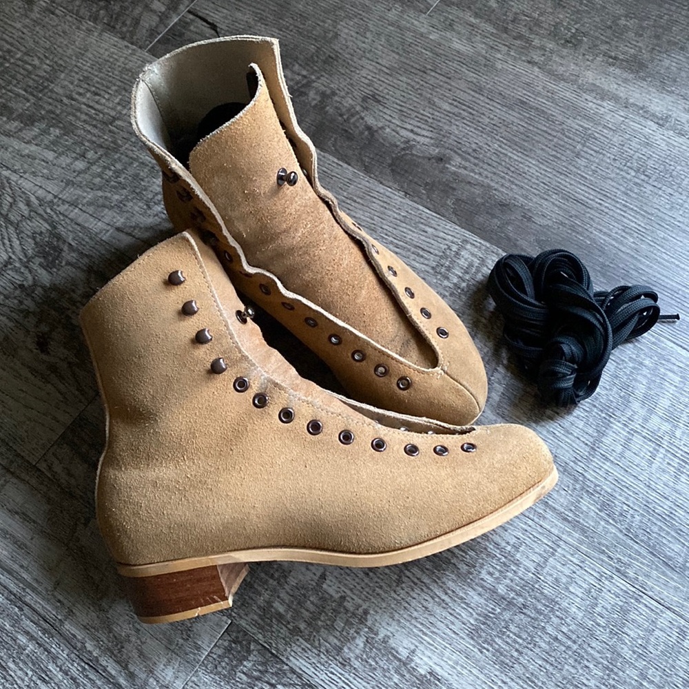 VINTAGE Riedell | Model 130M BOOTS ONLY Mens Size 5 Tan Discontinued Rental W6.5